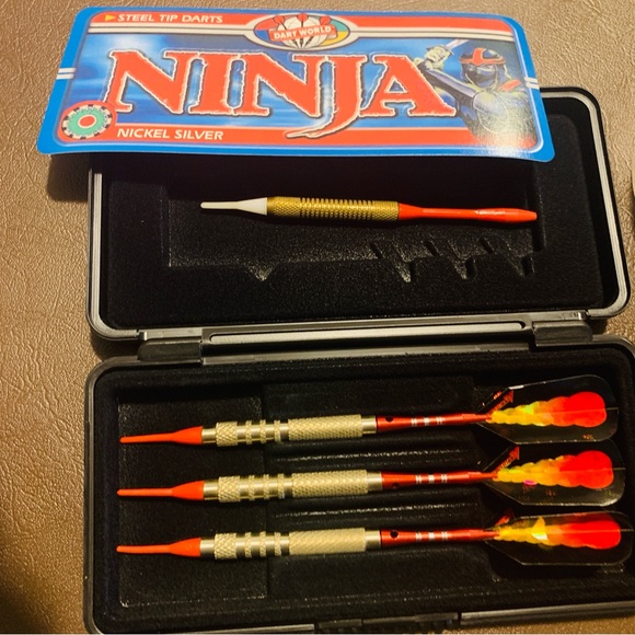 NINJA Rubber TIP DART SET Of 4 by Dart World, 20 gram - Picture 1 of 11